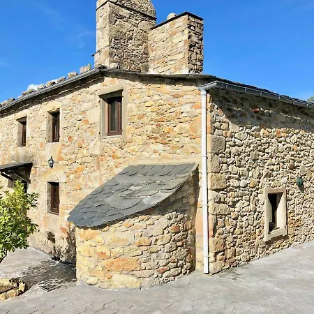 The Cliffs - Xilloi Holiday home